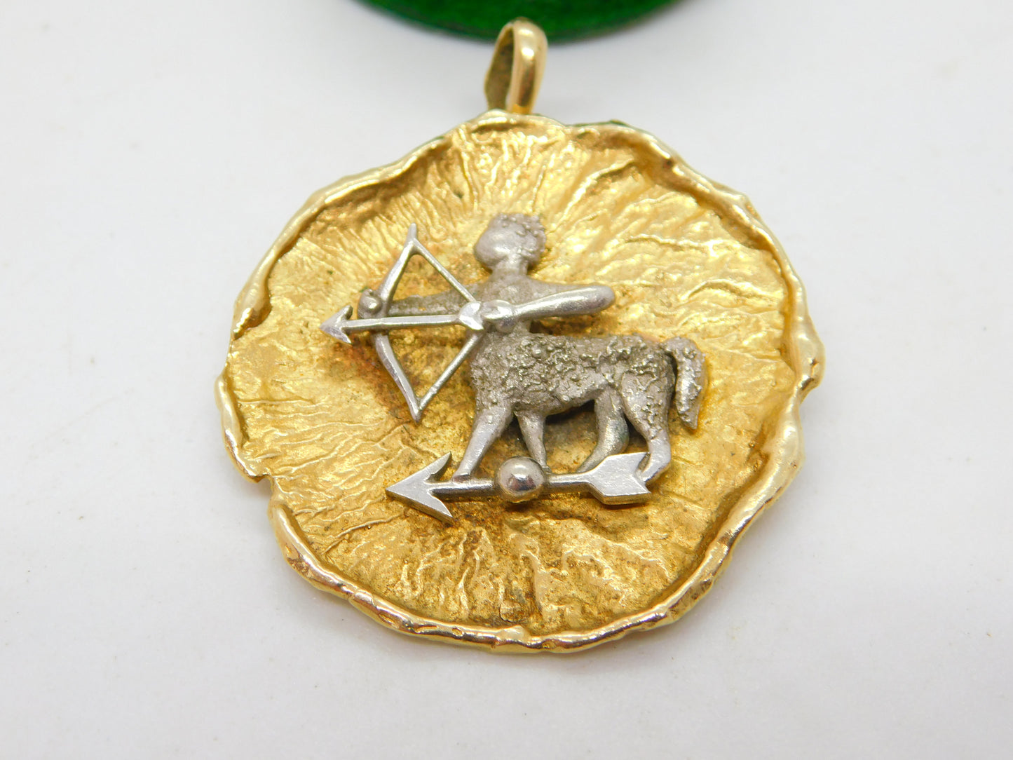 9ct Bi-Colour Gold Sagittarius the Archer Zodiac Medallion Pendant Vintage c1980