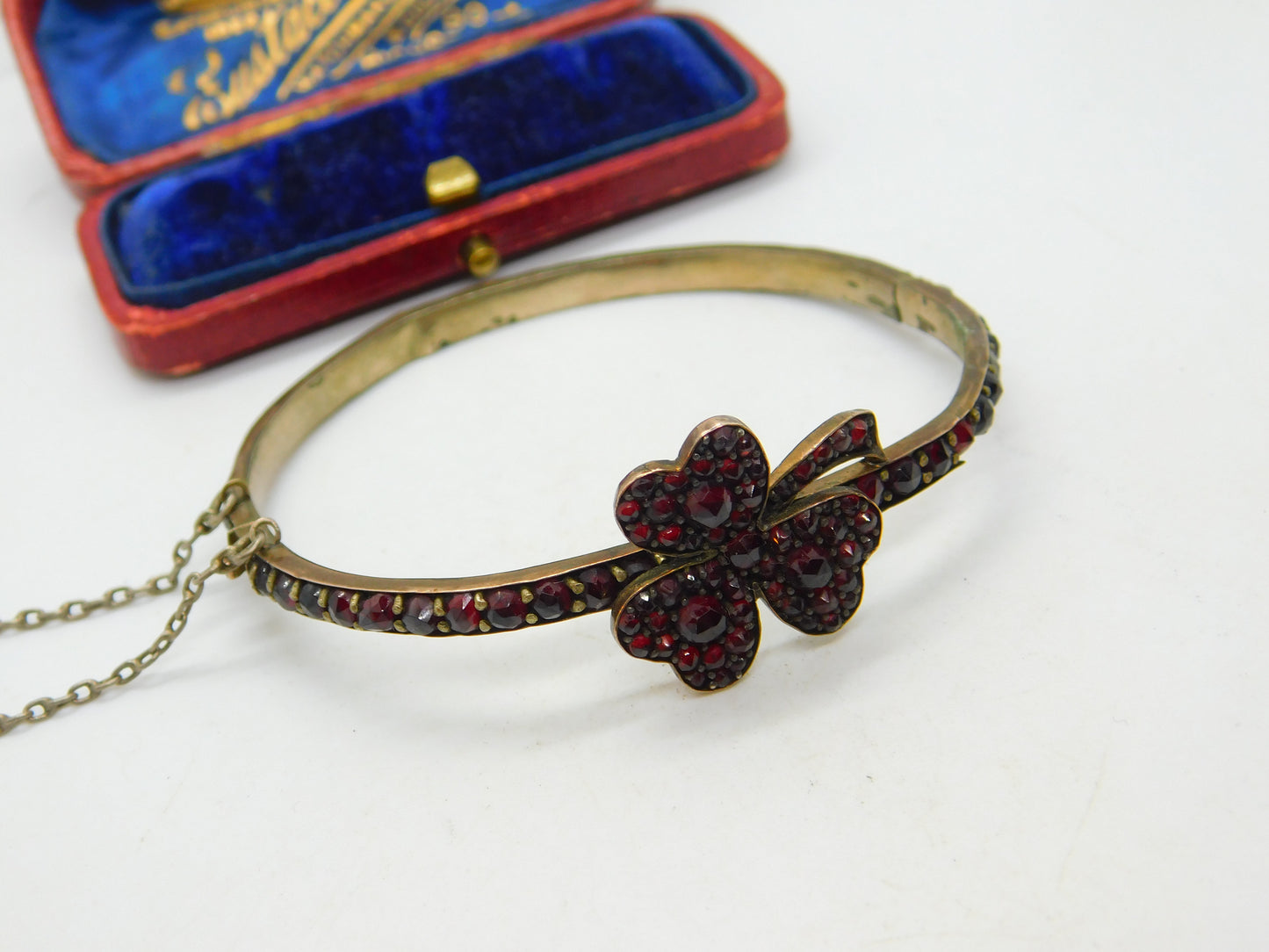 Victorian 8ct Gold & Bohemian Garnet Austro-Hungarian Shamrock Bangle c1860