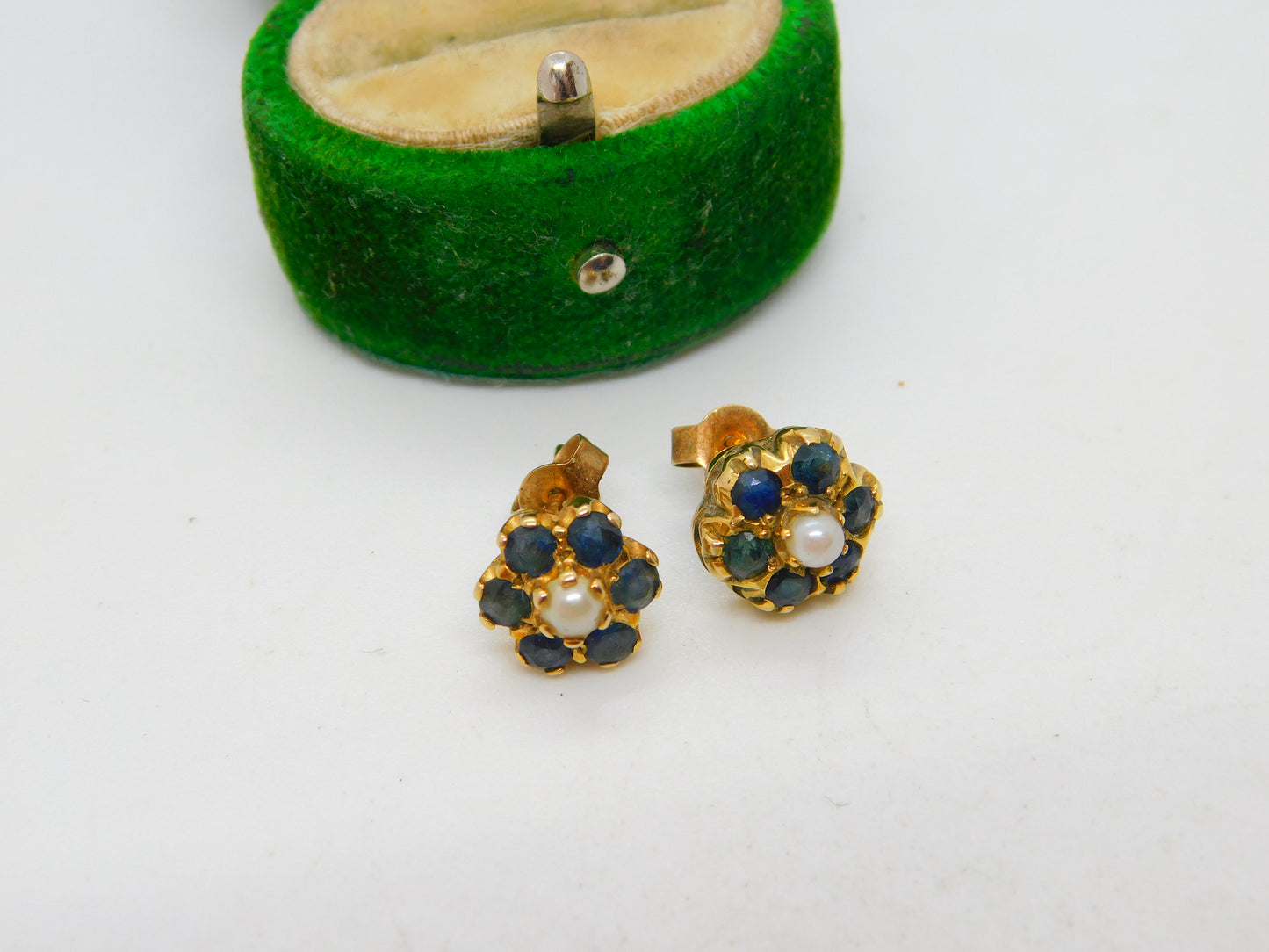 Pair of 9ct Yellow Gold, Sapphire & Pearl Floral Stud Earrings Vintage c1970