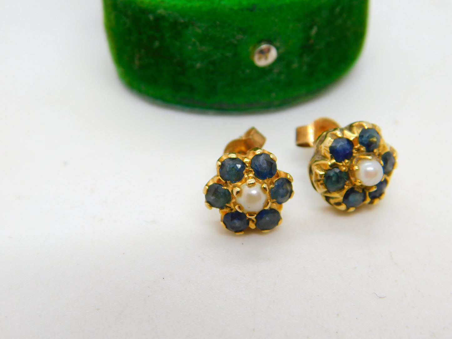 Pair of 9ct Yellow Gold, Sapphire & Pearl Floral Stud Earrings Vintage c1970