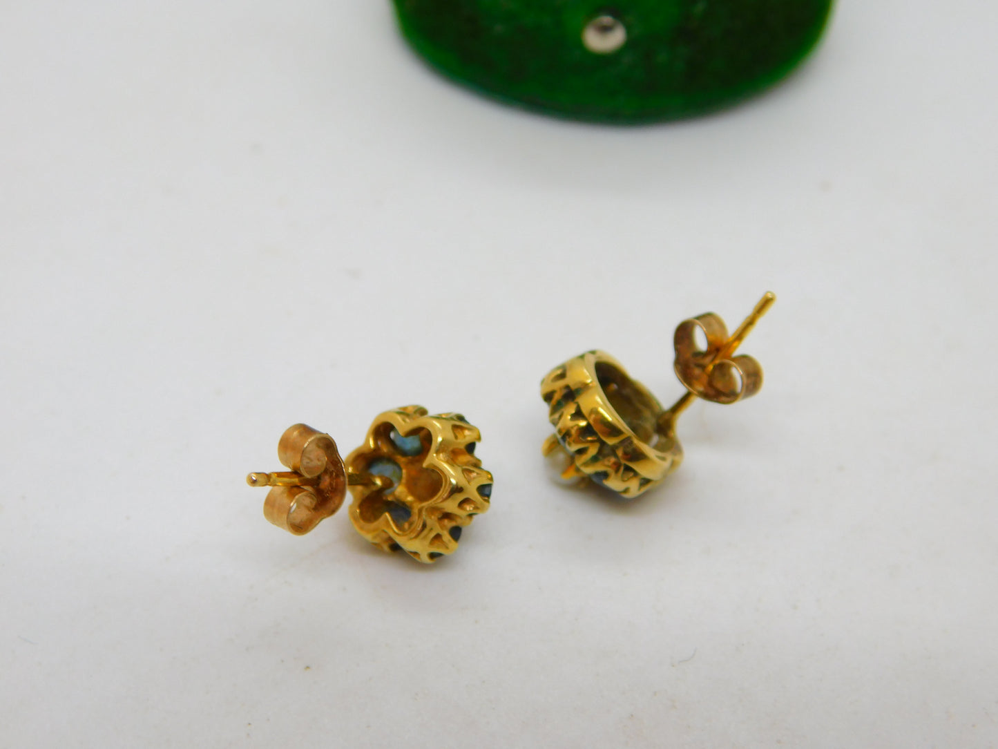 Pair of 9ct Yellow Gold, Sapphire & Pearl Floral Stud Earrings Vintage c1970