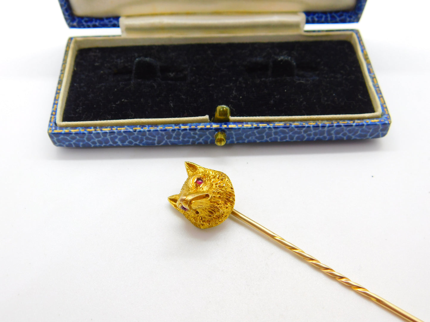 Large Victorian 18ct Yellow Gold & Ruby Eye Fox Mask Stick Pin Antique c1890