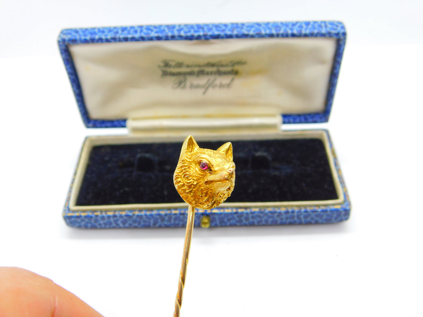 Large Victorian 18ct Yellow Gold & Ruby Eye Fox Mask Stick Pin Antique c1890