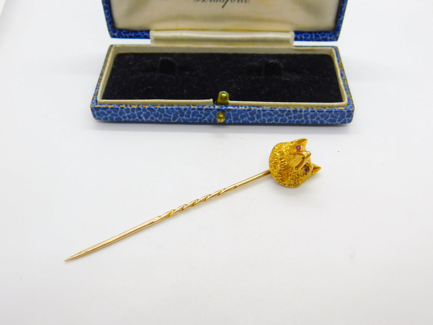 Large Victorian 18ct Yellow Gold & Ruby Eye Fox Mask Stick Pin Antique c1890