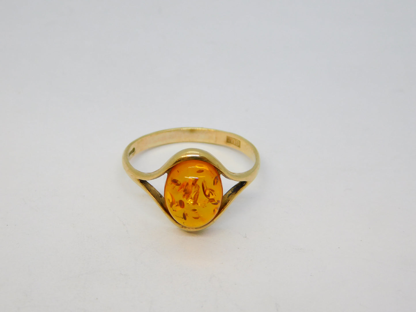 9ct Yellow Gold & Cabochon Cut Baltic Amber Dress Ring Vintage London c1990