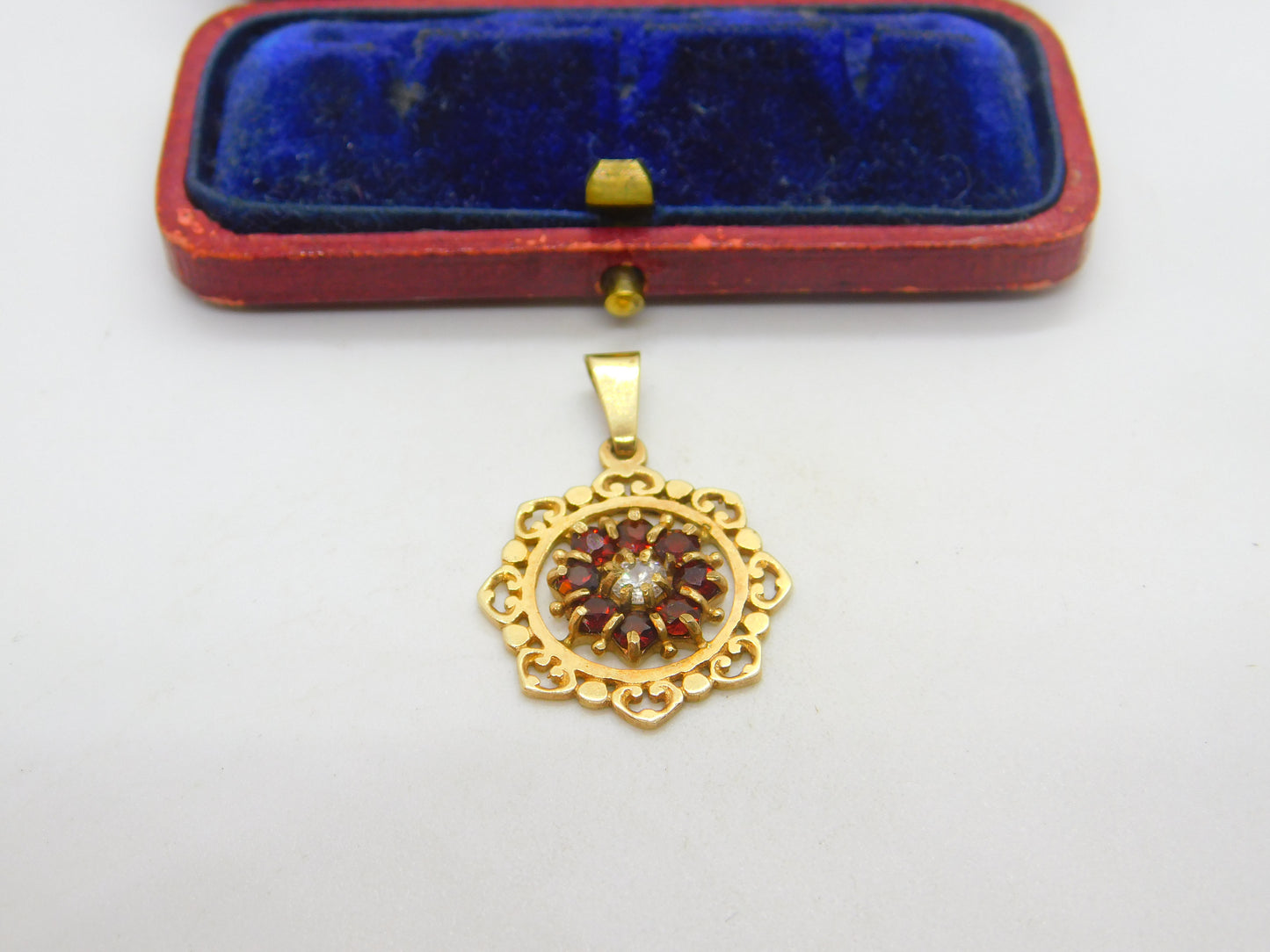 9ct Yellow Gold, Garnet & 0.1ct Diamond Paste Drop Pendant 1974 Birmingham