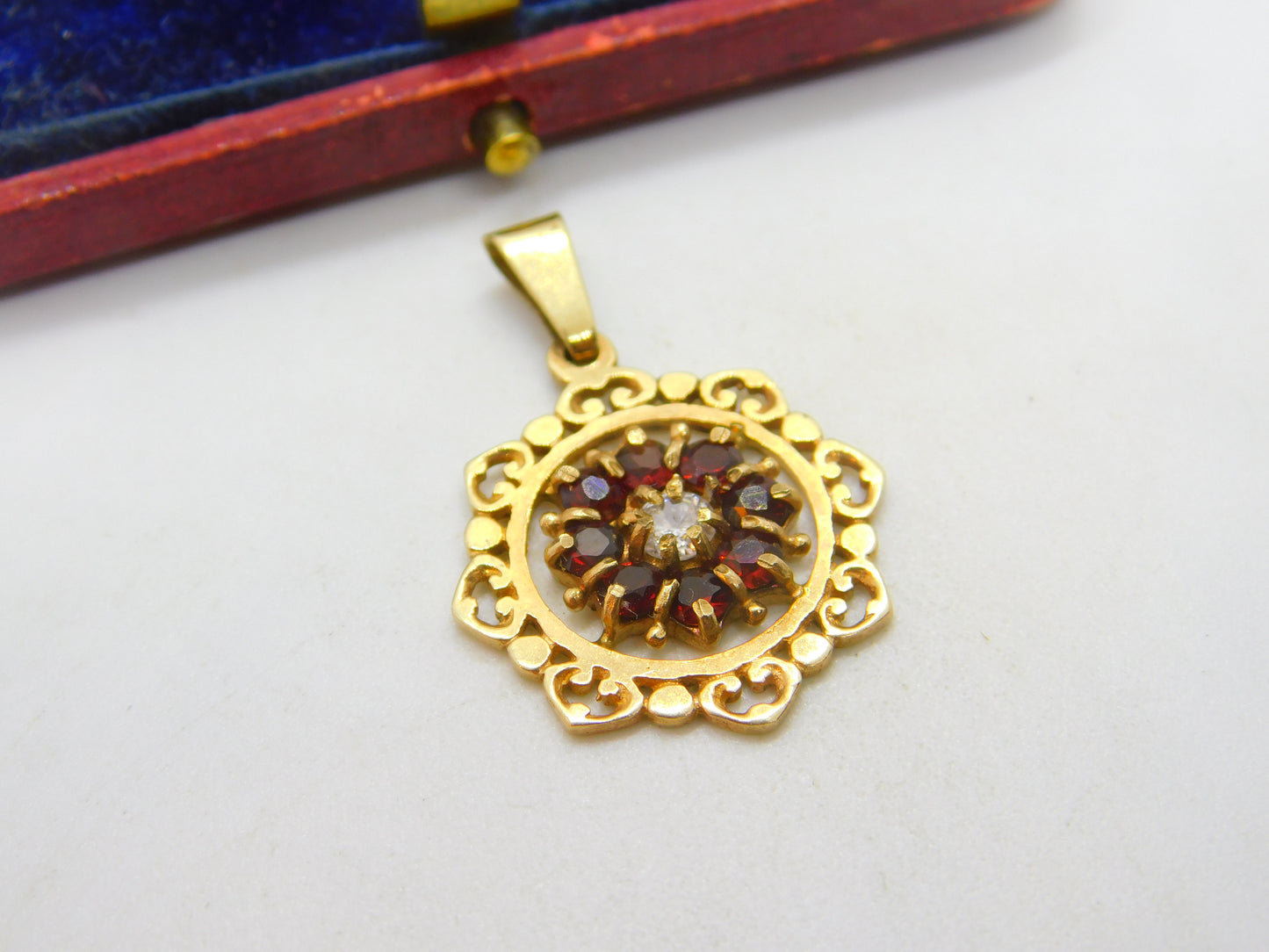 9ct Yellow Gold, Garnet & 0.1ct Diamond Paste Drop Pendant 1974 Birmingham