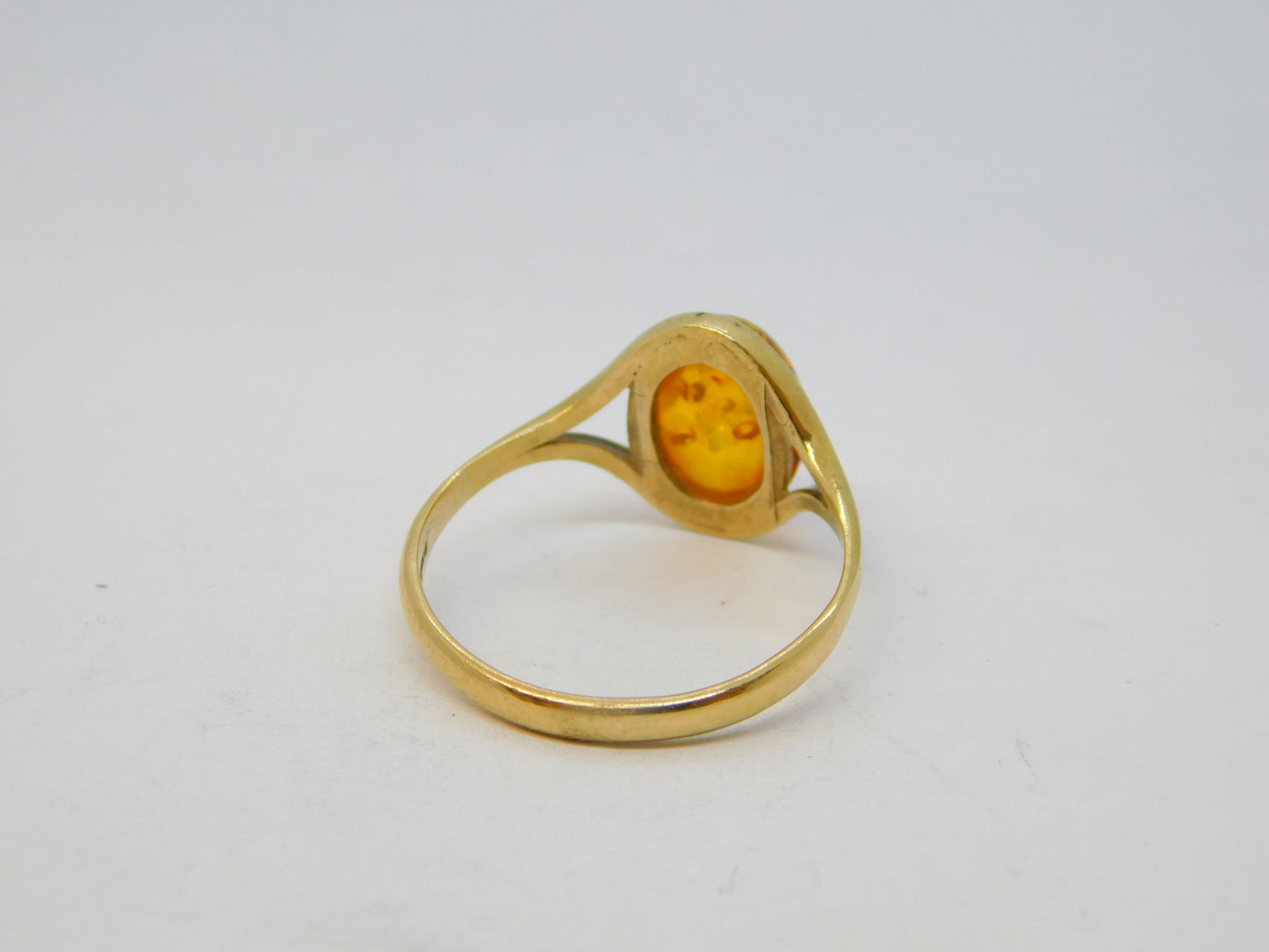 9ct Yellow Gold & Cabochon Cut Baltic Amber Dress Ring Vintage London c1990