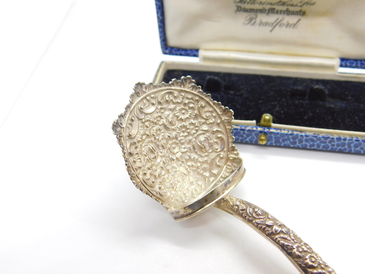 Georgian Sterling Silver Floral Tea Caddy Spoon 1797 Birmingham J. Thornton