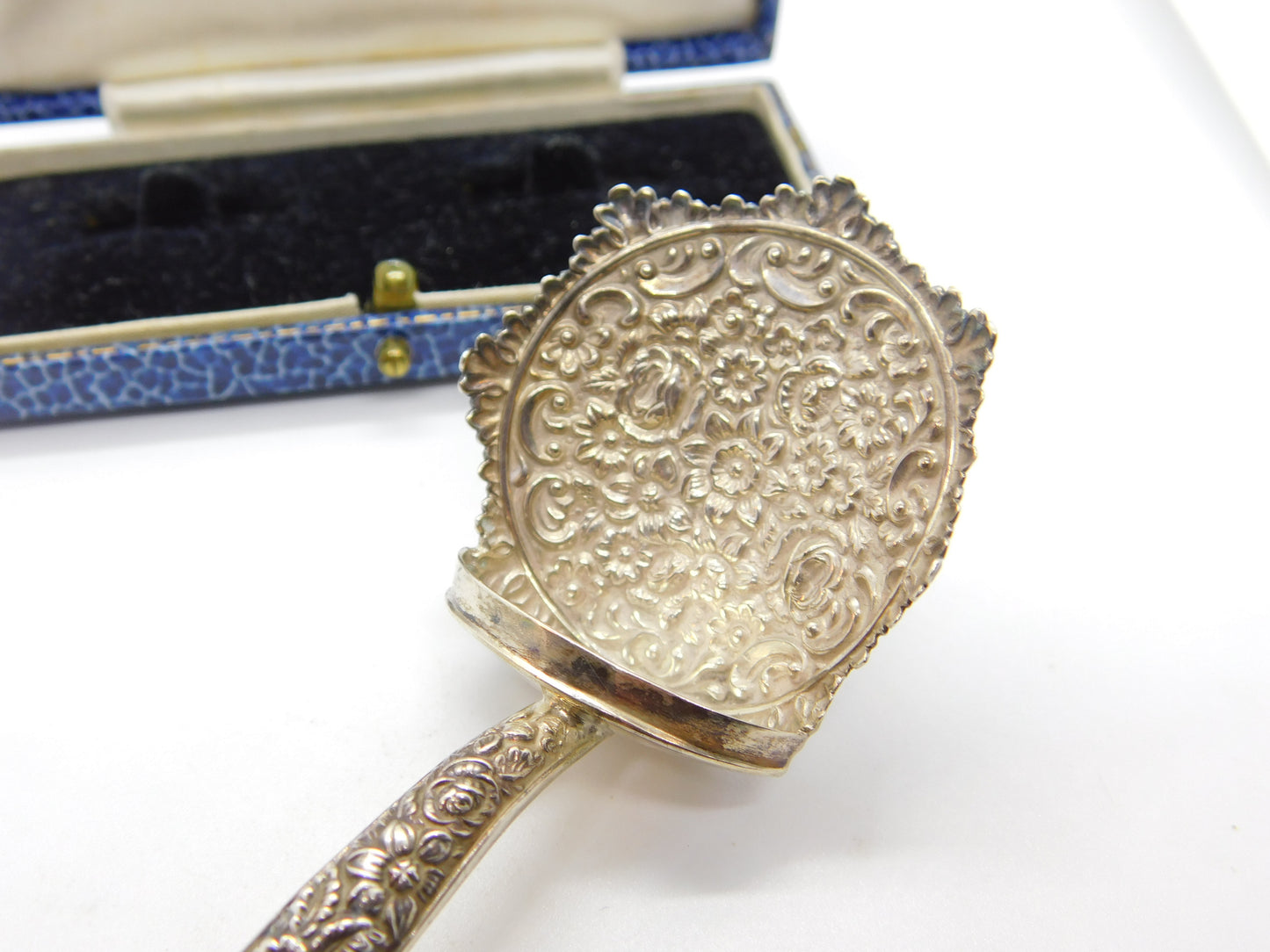 Georgian Sterling Silver Floral Tea Caddy Spoon 1797 Birmingham J. Thornton