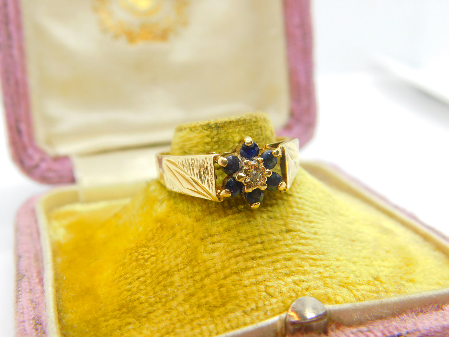 9ct Yellow Gold, Sapphire & Diamond Floral Cluster Ring 1978 London Vintage