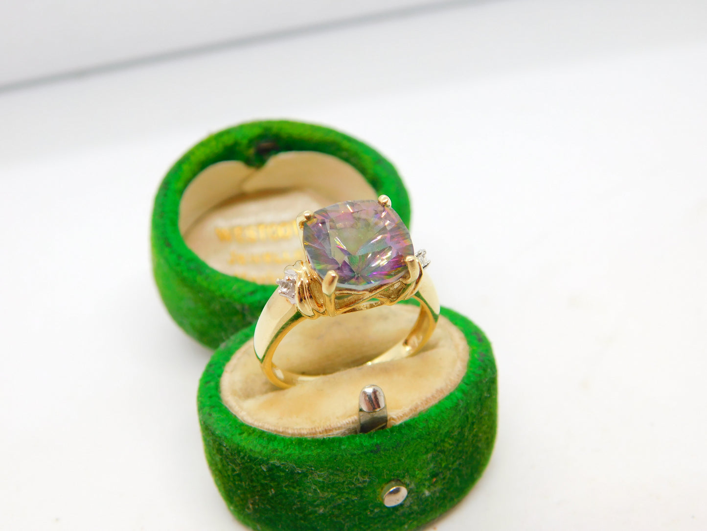 9ct Yellow Gold & Iridescent Glass Dress Ring Vintage 2015 Birmingham