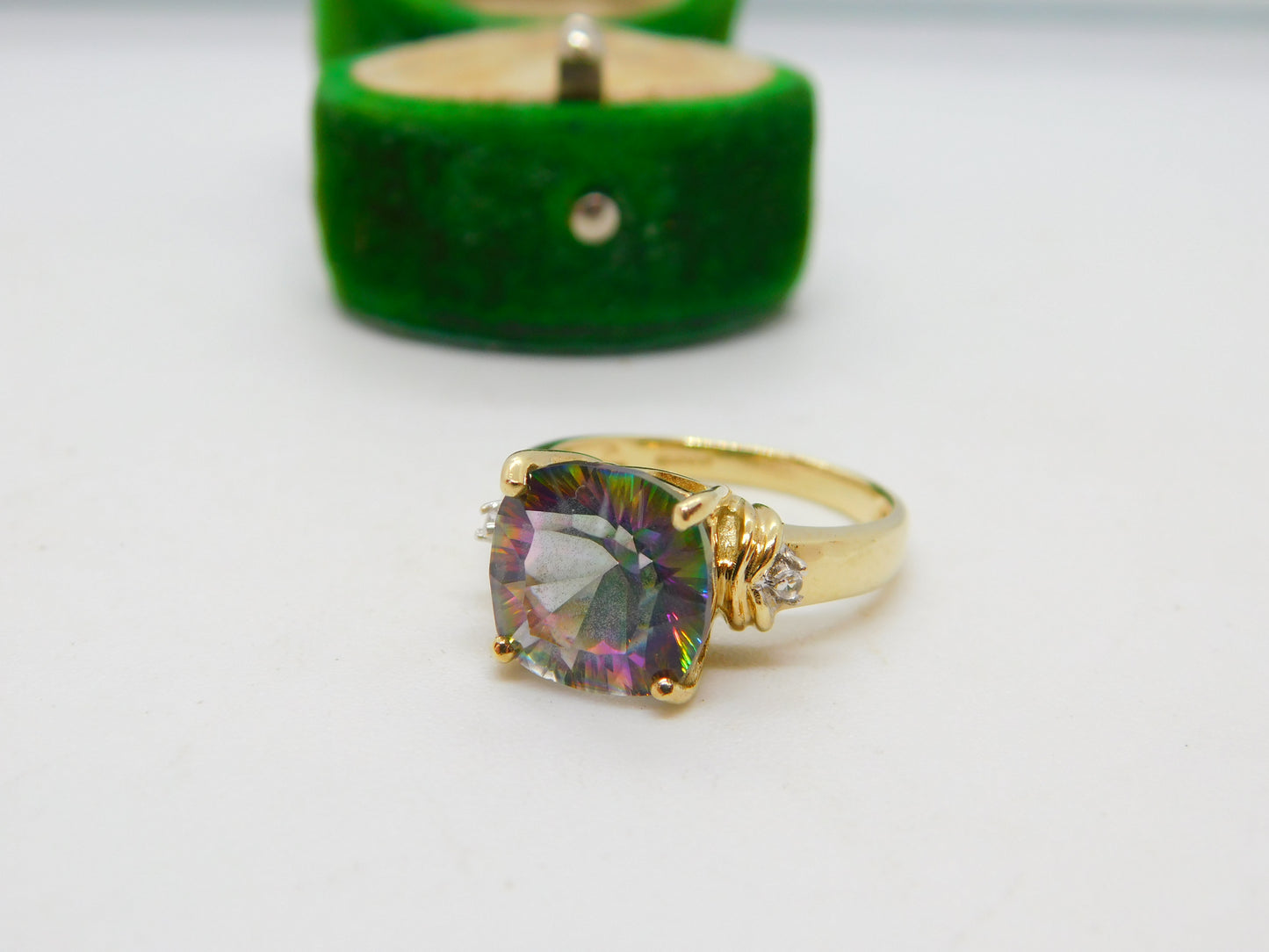 9ct Yellow Gold & Iridescent Glass Dress Ring Vintage 2015 Birmingham