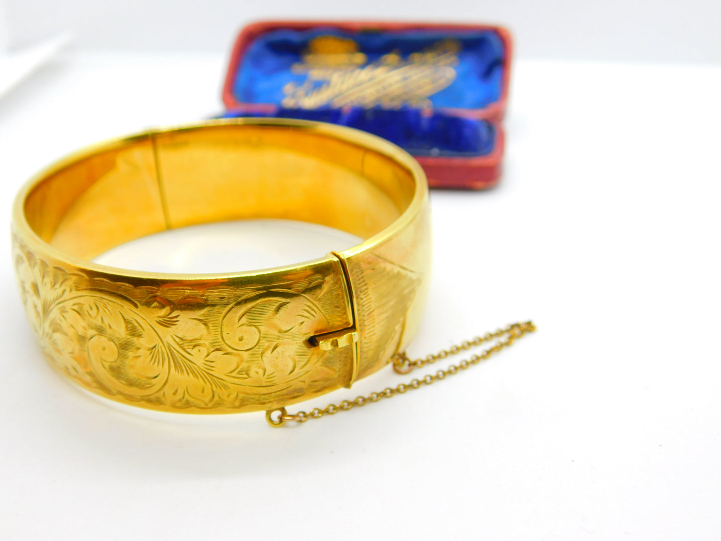 9ct Yellow Gold on Metal Core Floral Cuff Bangle Antique c1930 Art Deco