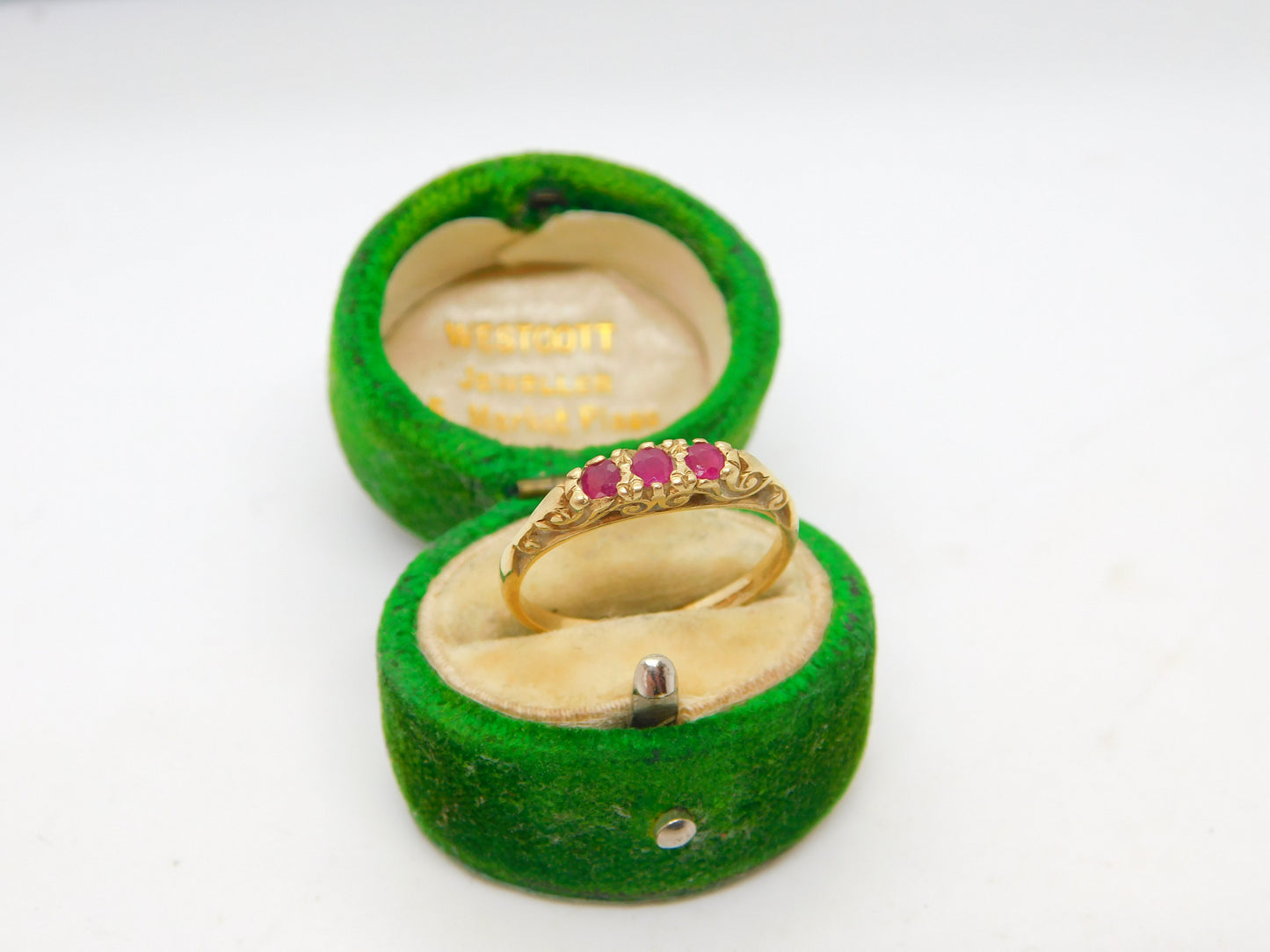 9ct Yellow Gold Three Stone Ruby Boat Ring Vintage c1970 Birmingham