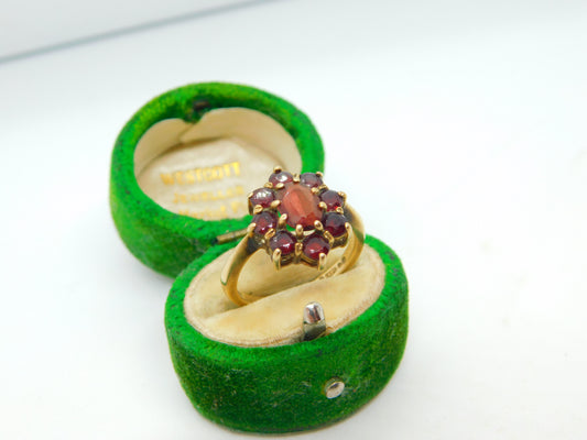 9ct Yellow Gold Bohemian Garnet Floral Cluster Ring Vintage 1966 London