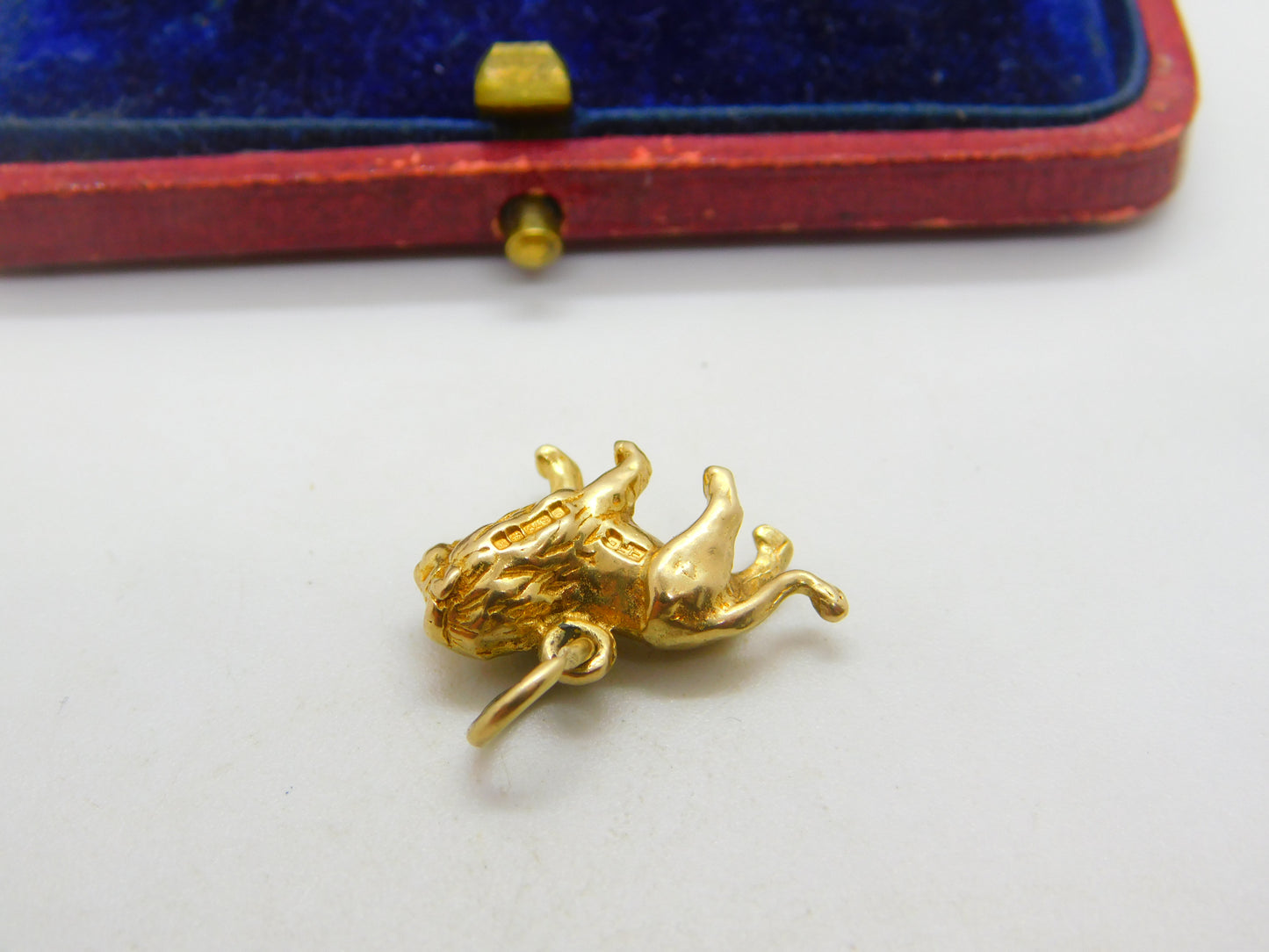 9ct Yellow Gold Leo the Lion Zodiac Charm or Pendant 1971 London Vintage