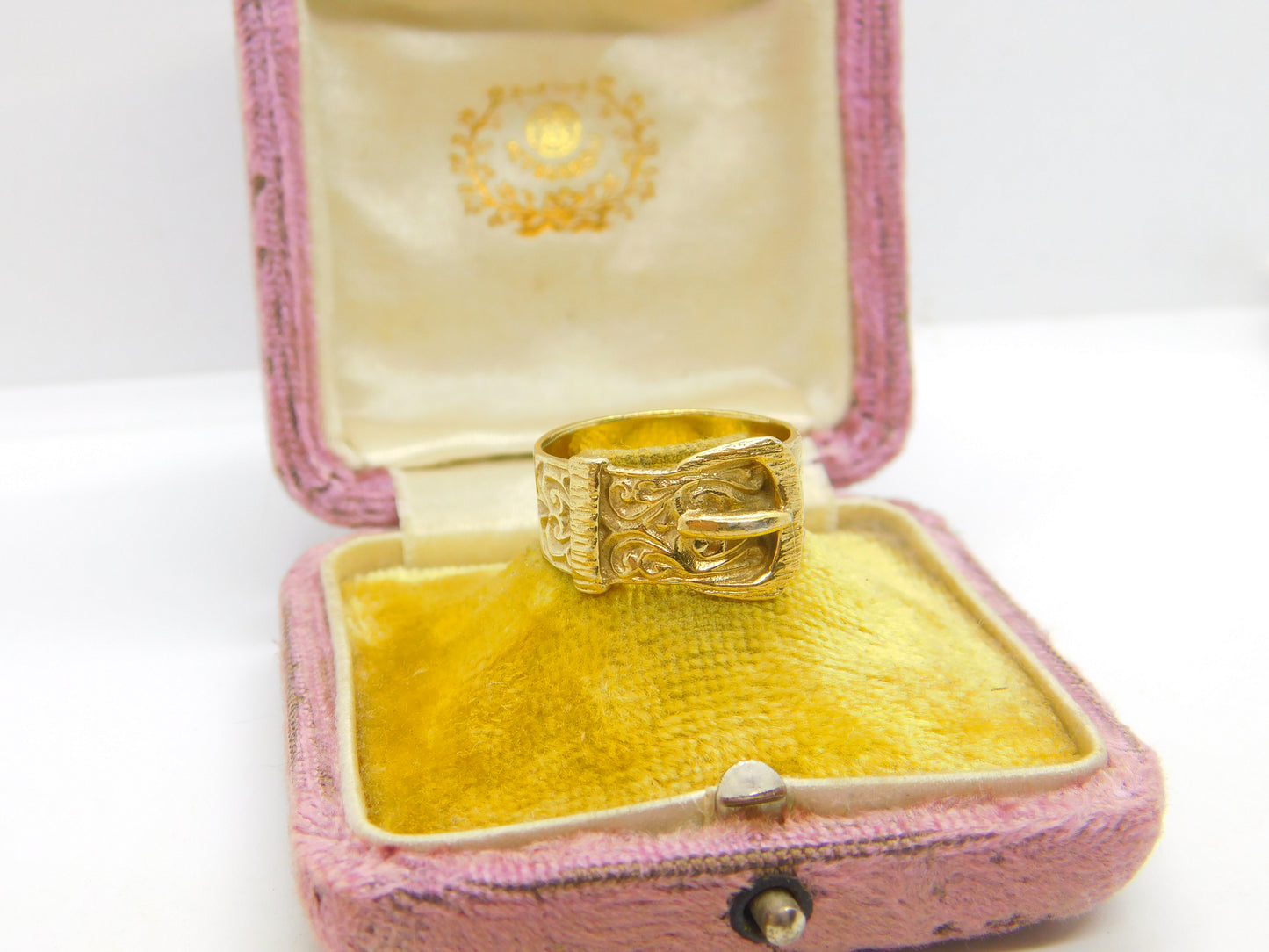 Victorian 9ct Yellow Gold Buckle Sweetheart Ring Antique c1890