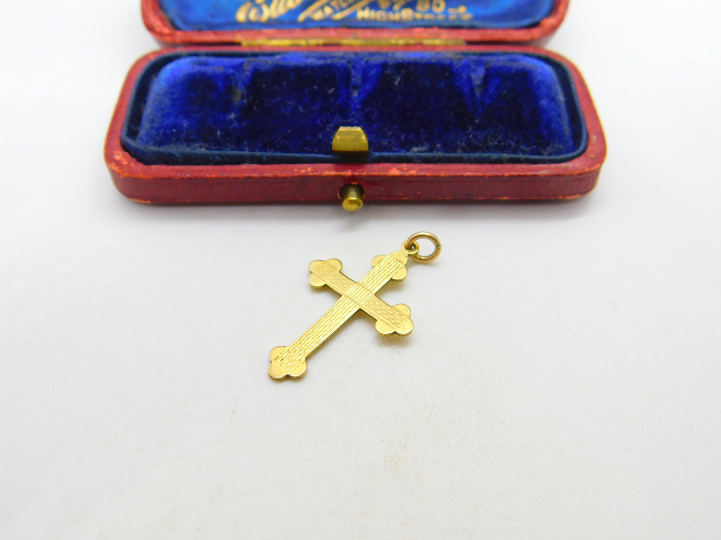 9ct Yellow Gold Cross Crucifix Pendant Vintage 1973 Birmingham