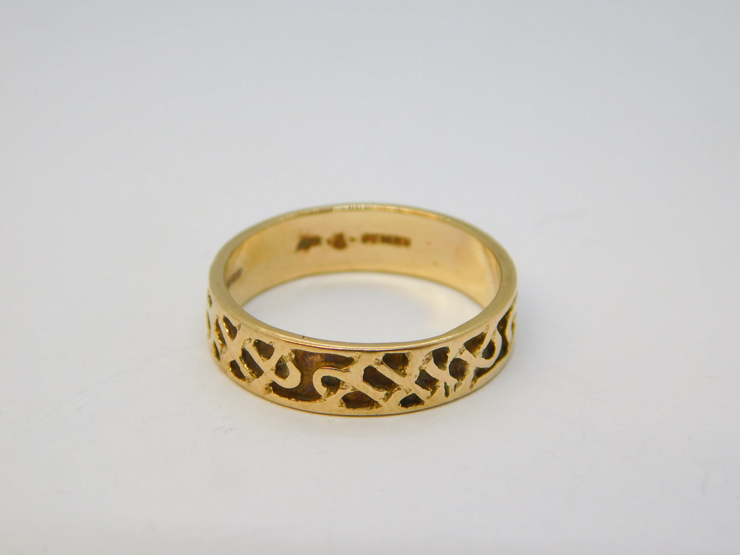 Cymru Welsh 9ct Yellow Gold Knot Pattern Band Ring Vintage c1970 London