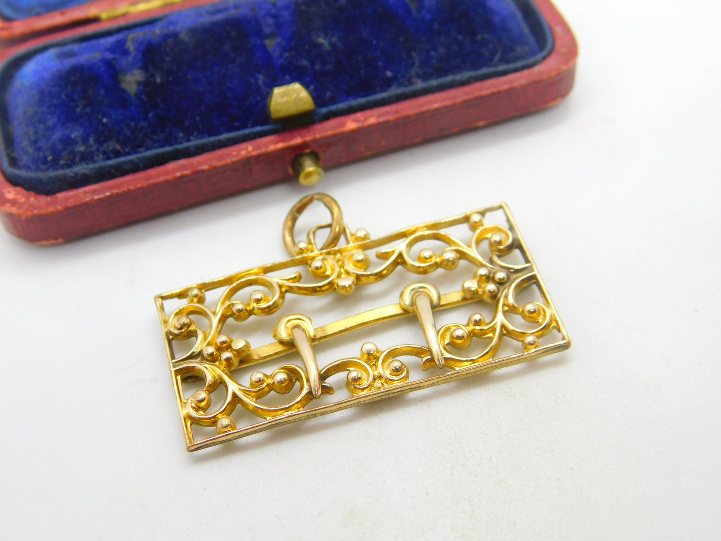 Victorian 9ct Yellow Gold Fronted Buckle Form Floral Pendant Antique c1890