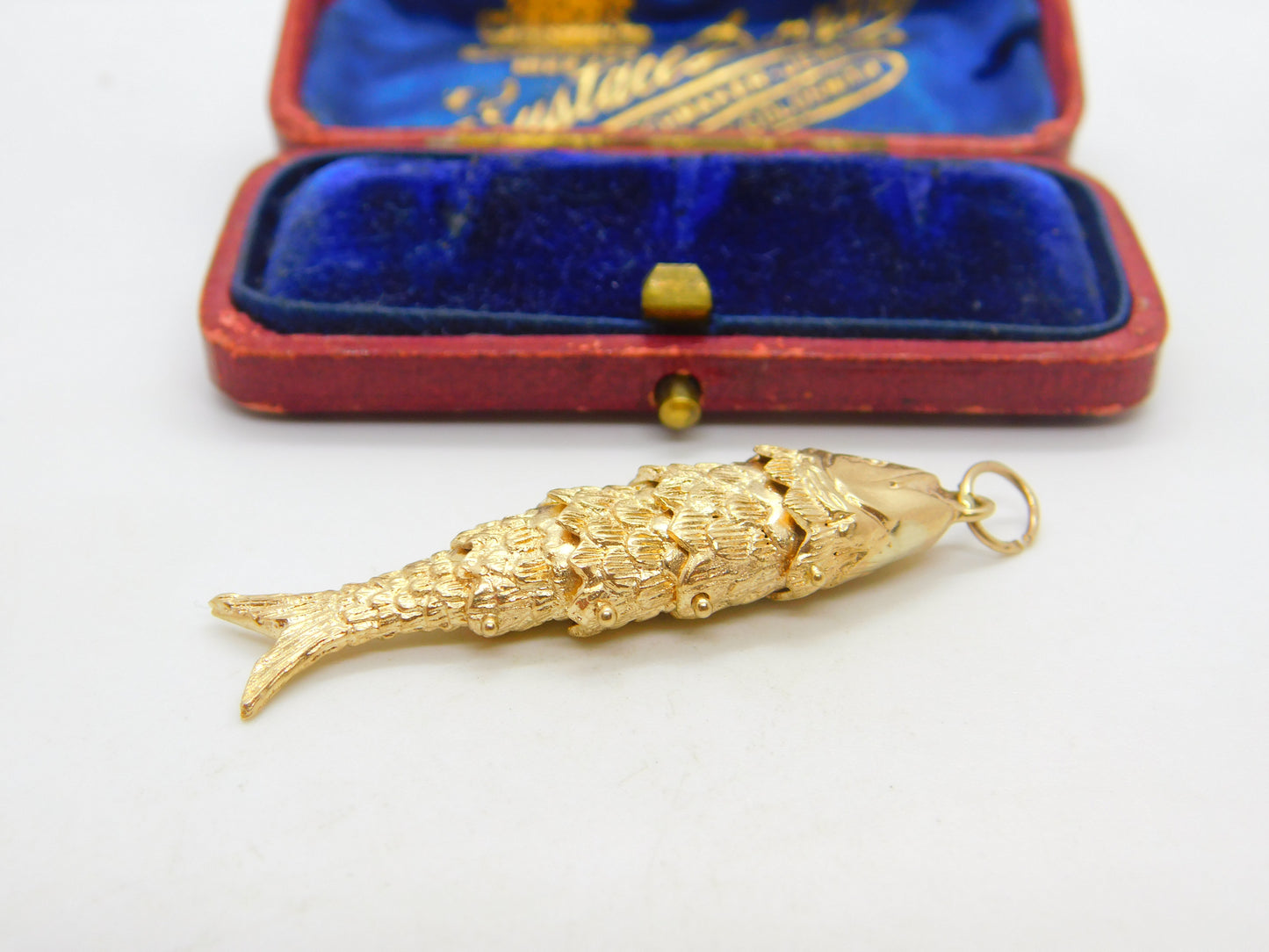 Large 9ct Yellow Gold Articulated Flapping Fish Charm Pendant 1977 London