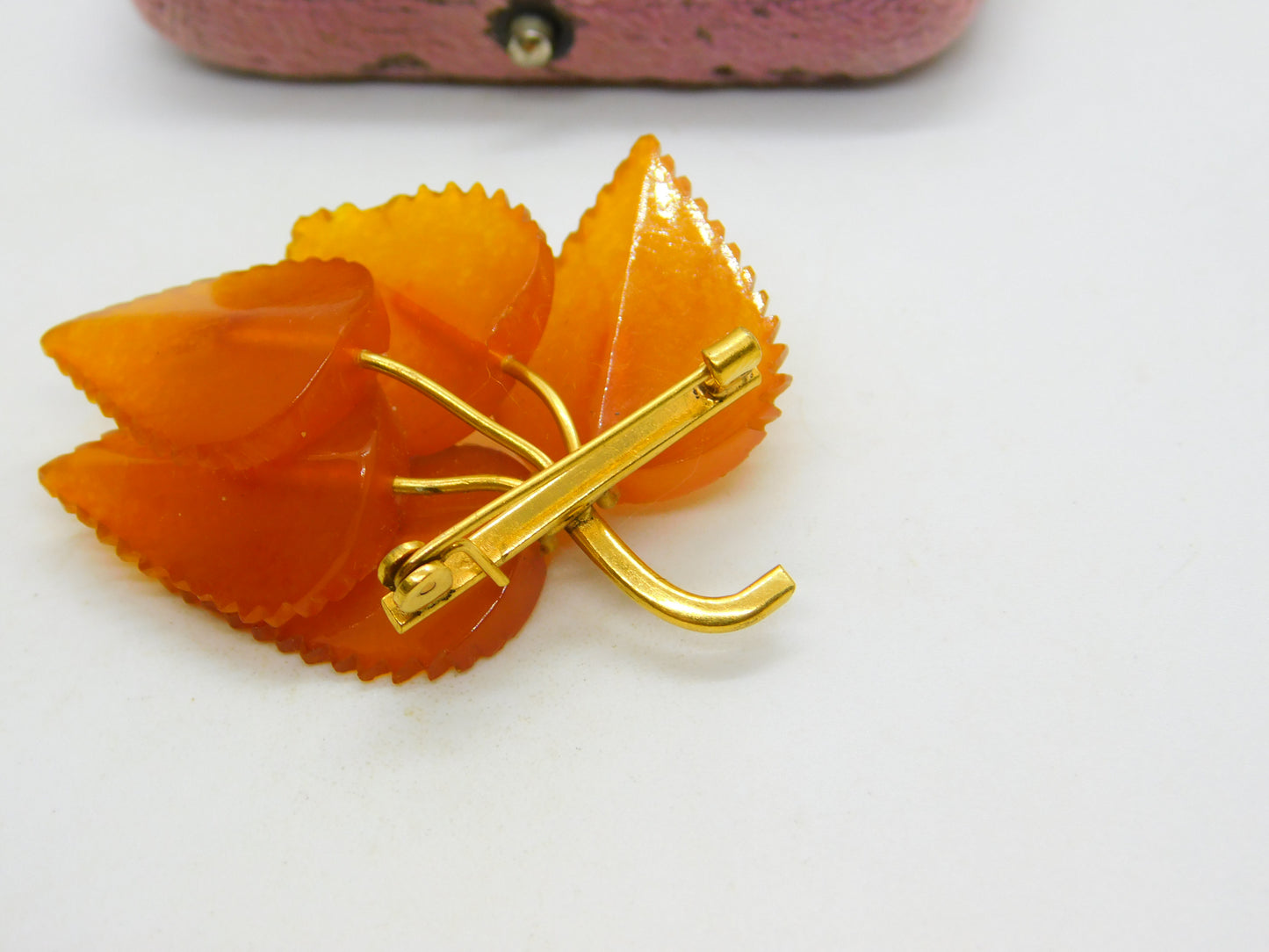 Baltic 18ct Yellow Gold & Amber Leaf Form Brooch Pin Antique c1930 Art Deco