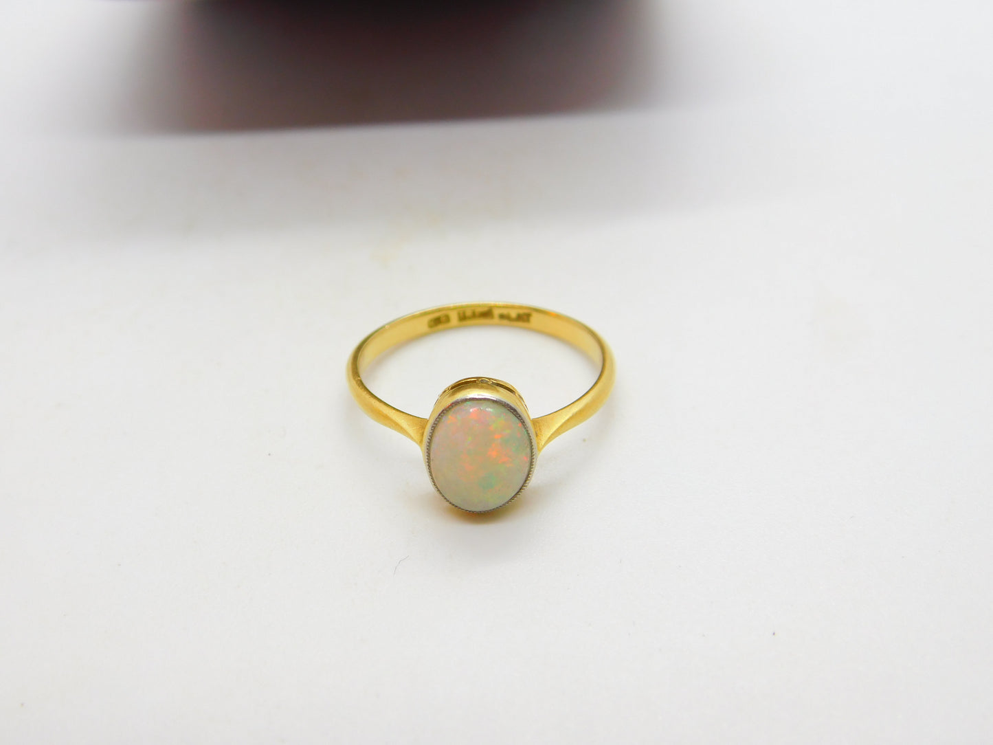 Victorian 18ct Yellow Gold Cabochon Ethiopian Opal Band Ring Antique c1880