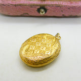Victorian 18ct Yellow Gold Floral Pattern Sweetheart Locket Antique c1860