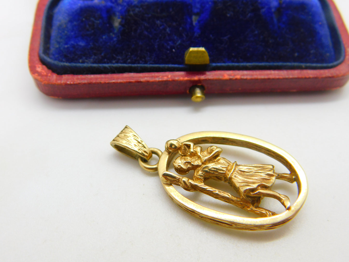 9ct Yellow Gold St Christopher Travel Pendant 1977 Sheffield Vintage