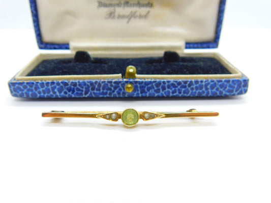 Edwardian 9ct Gold, Peridot & Seed Pearl Sweetheart Bar Brooch Antique c1910