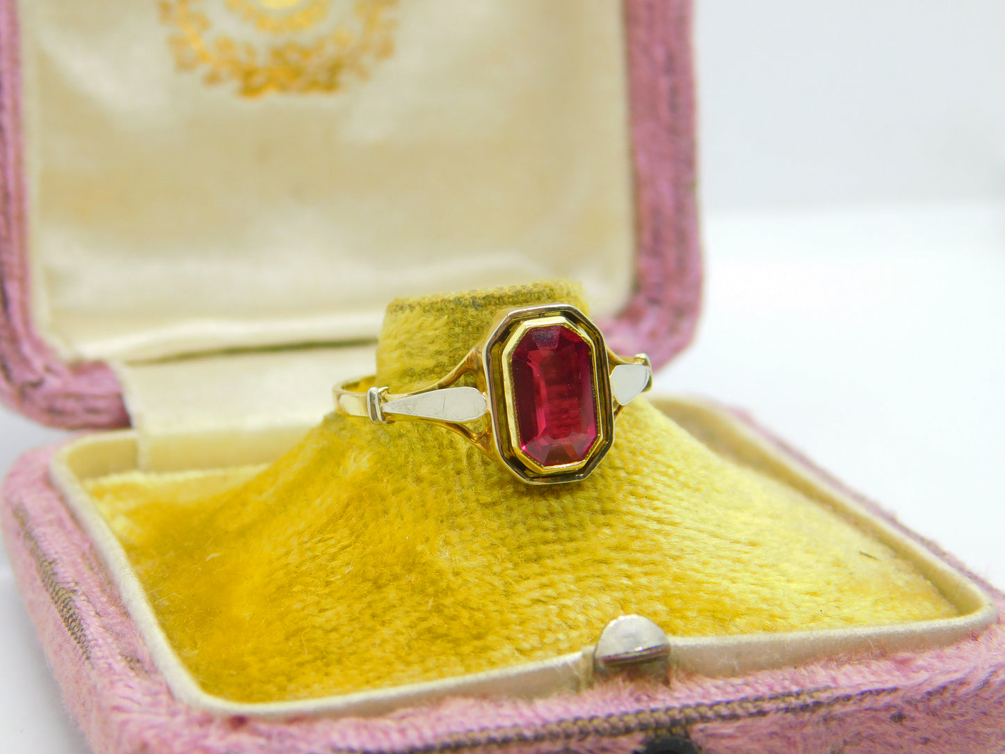 14ct Yellow Gold & Emerald Cut 1.75ct Ruby Set Dress Ring Antique c1930 Art Deco