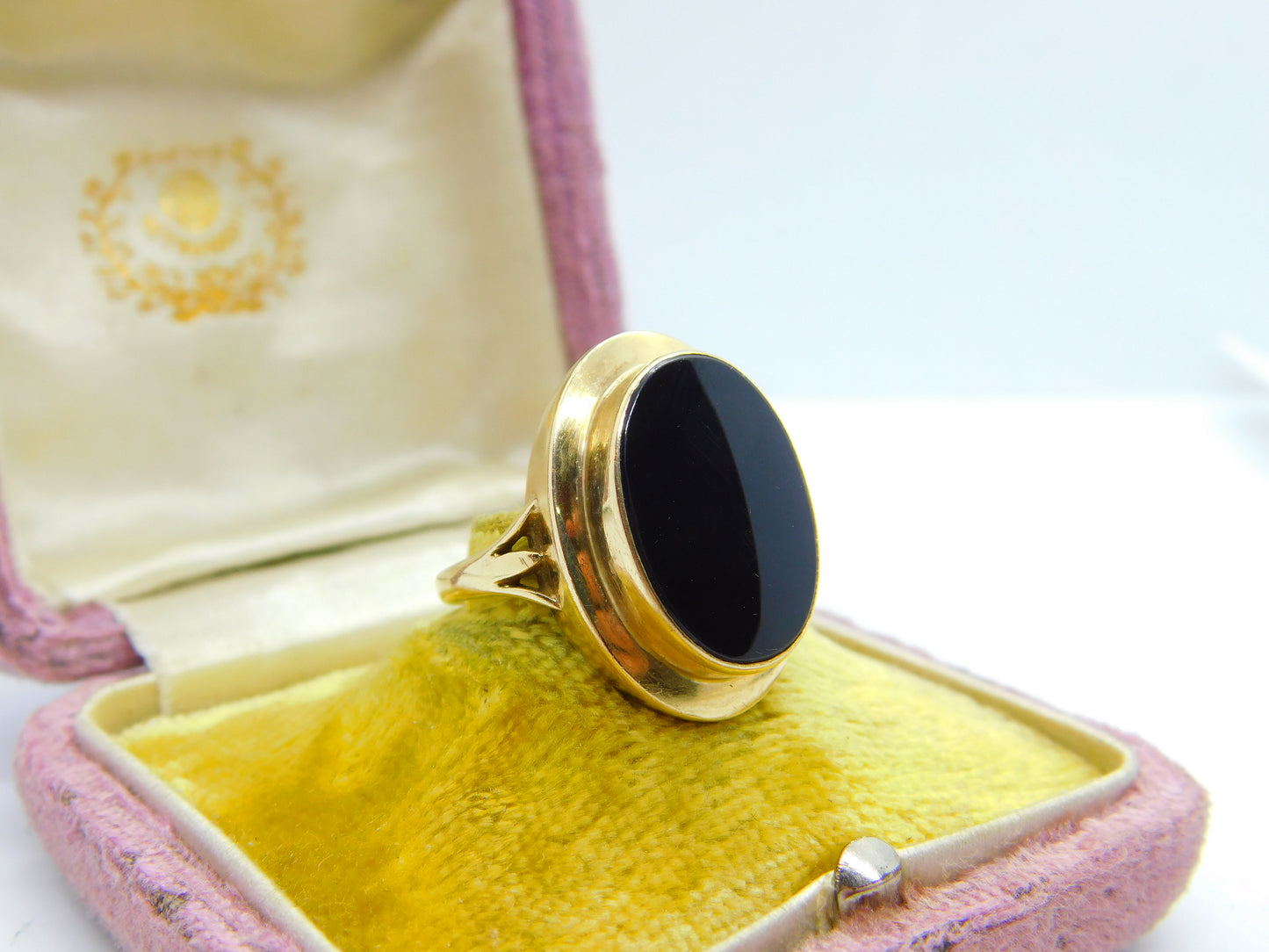 9ct Yellow Gold & Large Onyx Panel Signet Ring Vintage 1992 Birmingham