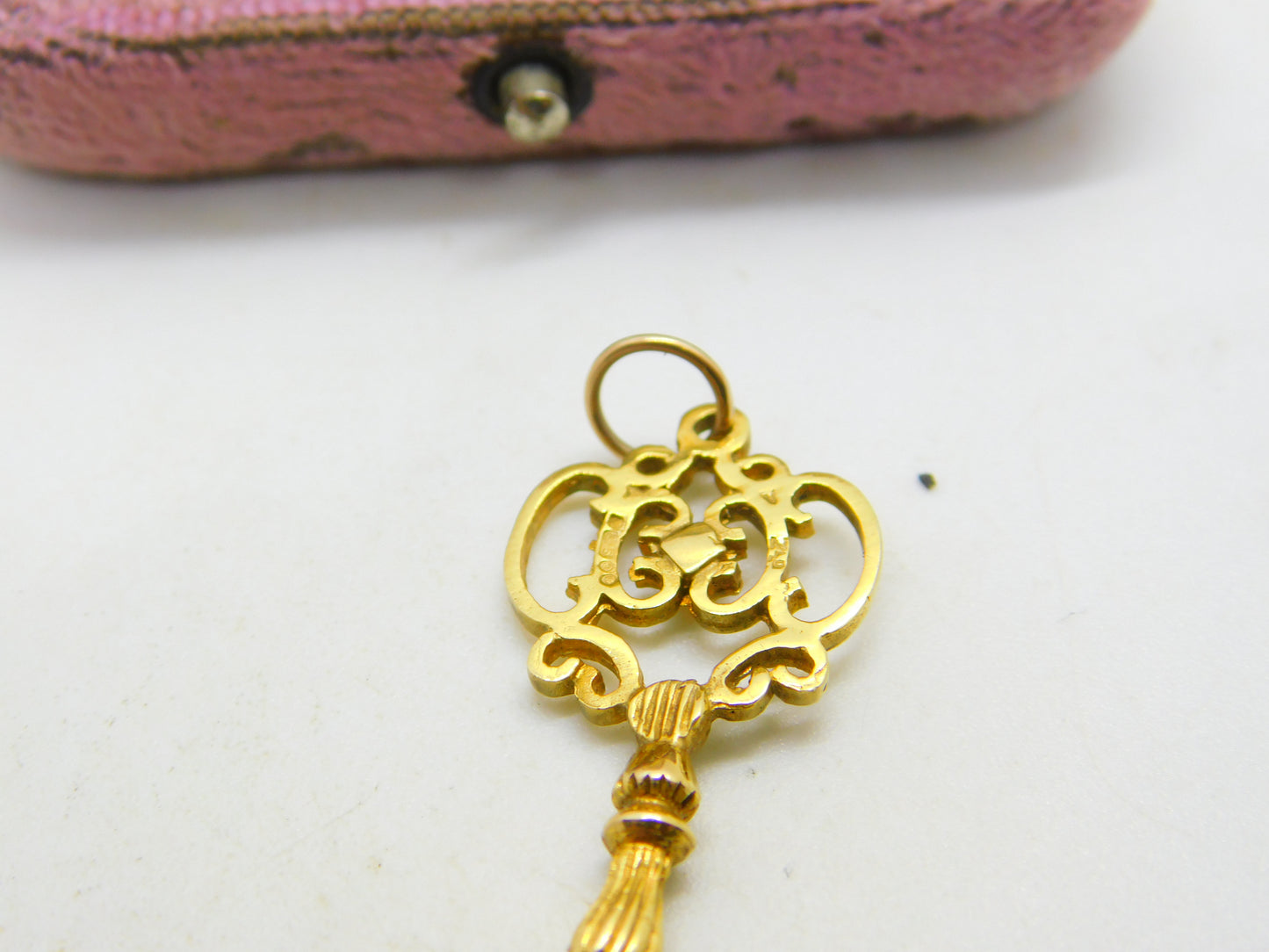 9ct Yellow Gold 21st Birthday Good Luck Key Charm Pendant Vintage 1988 London