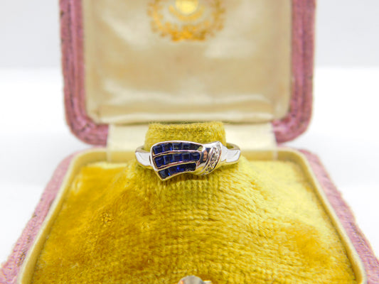 18ct White Gold, Sapphire & Diamond Buckle or Swirl Ring Vintage c1980