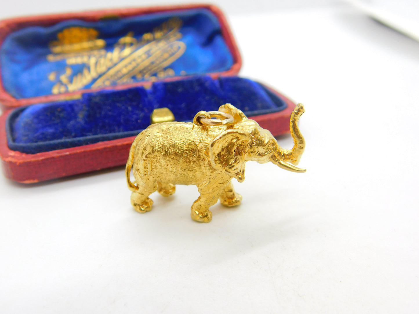 Large 9ct Yellow Gold Good Luck Elephant Charm or Pendant 1972 London Vintage