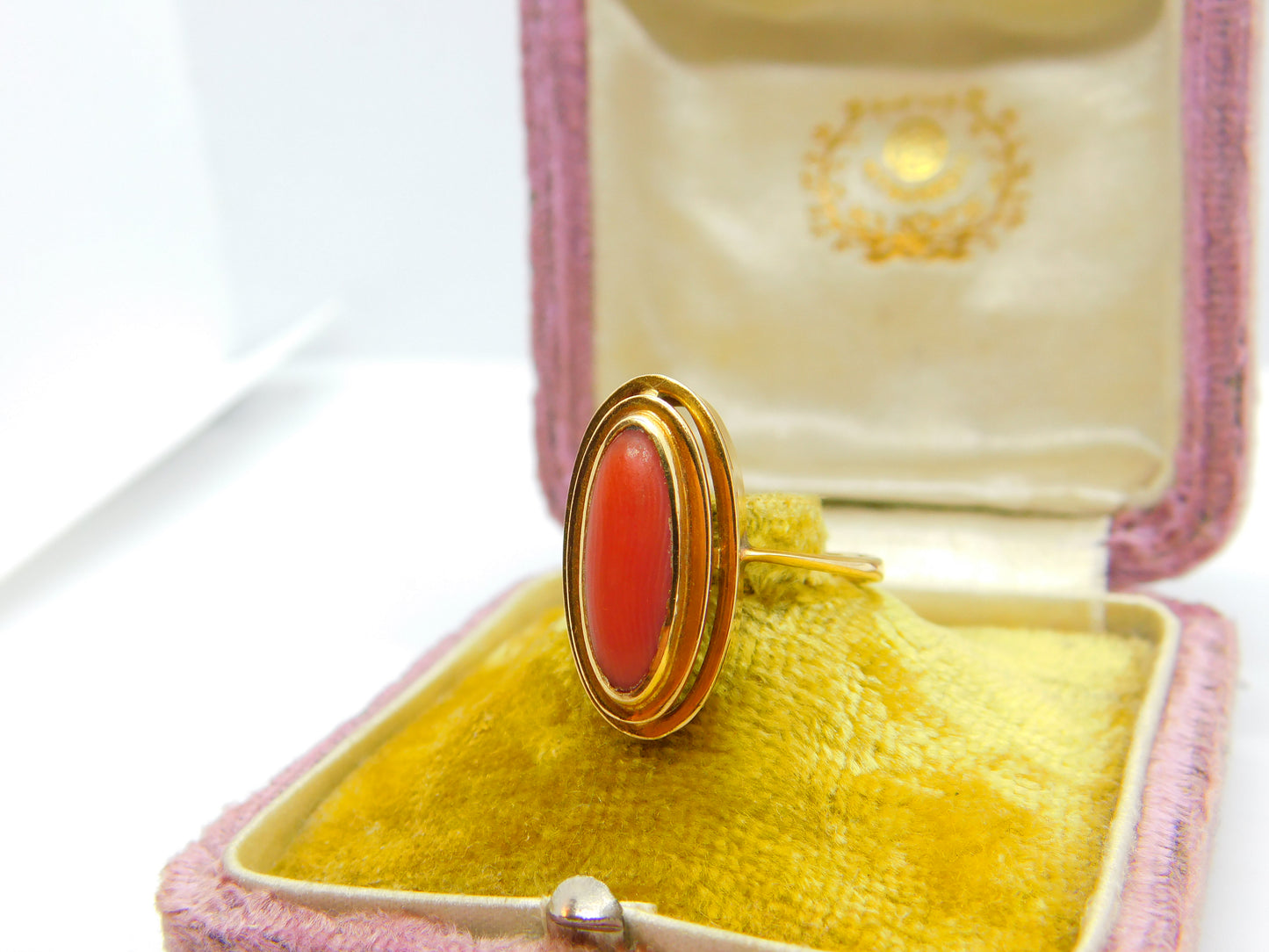 Victorian French 18ct Yellow Gold & Cabochon Red Coral Ring Antique c1860