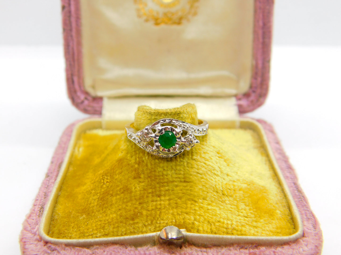 18ct Gold, Emerald & 0.1ct Diamond Crossover Ring Vintage c1990 Size L 1/2 UK