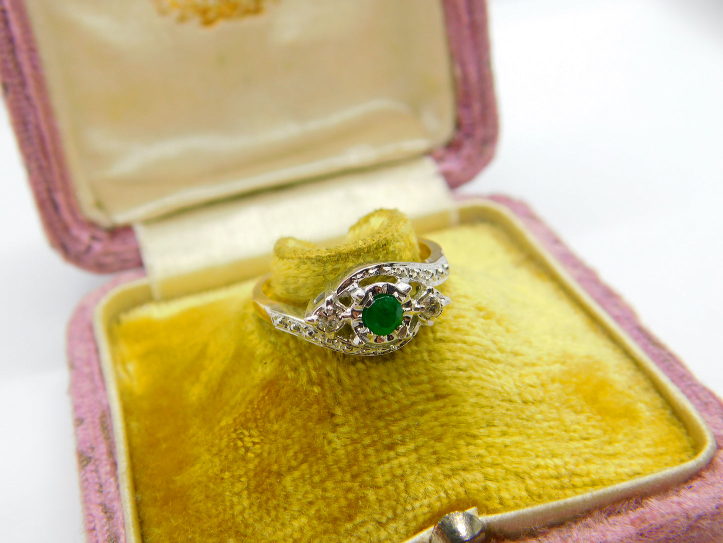 18ct Gold, Emerald & 0.1ct Diamond Crossover Ring Vintage c1990 Size L 1/2 UK