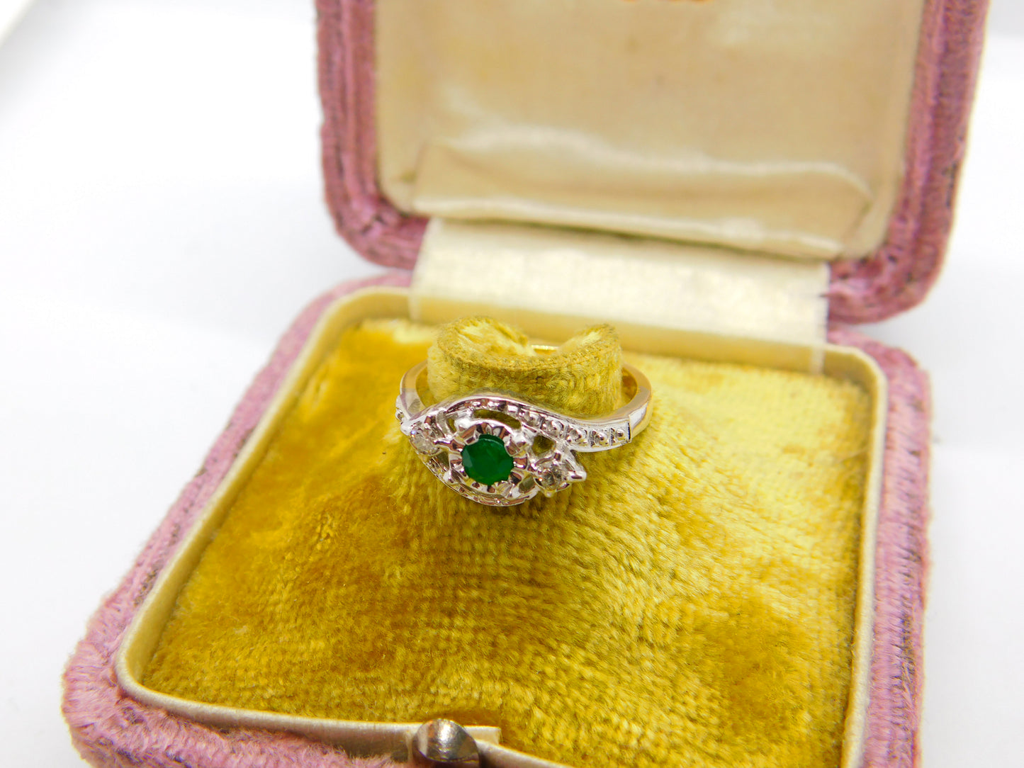 18ct Gold, Emerald & 0.1ct Diamond Crossover Ring Vintage c1990 Size L 1/2 UK