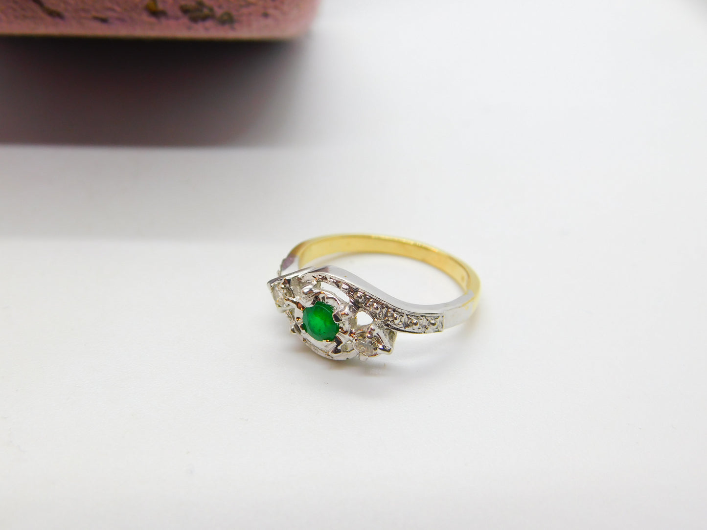 18ct Gold, Emerald & 0.1ct Diamond Crossover Ring Vintage c1990 Size L 1/2 UK