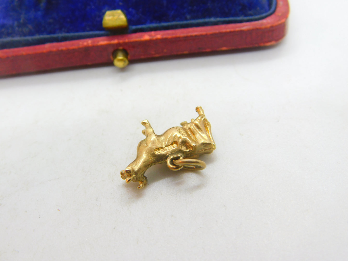 9ct Yellow Gold Jersey Cow Charm or Pendant 1993 Birmingham Vintage