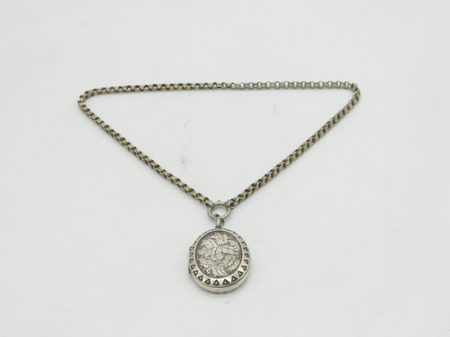 Victorian Sterling Silver Ivy Leaf Pattern Locket Necklace Antique c1880