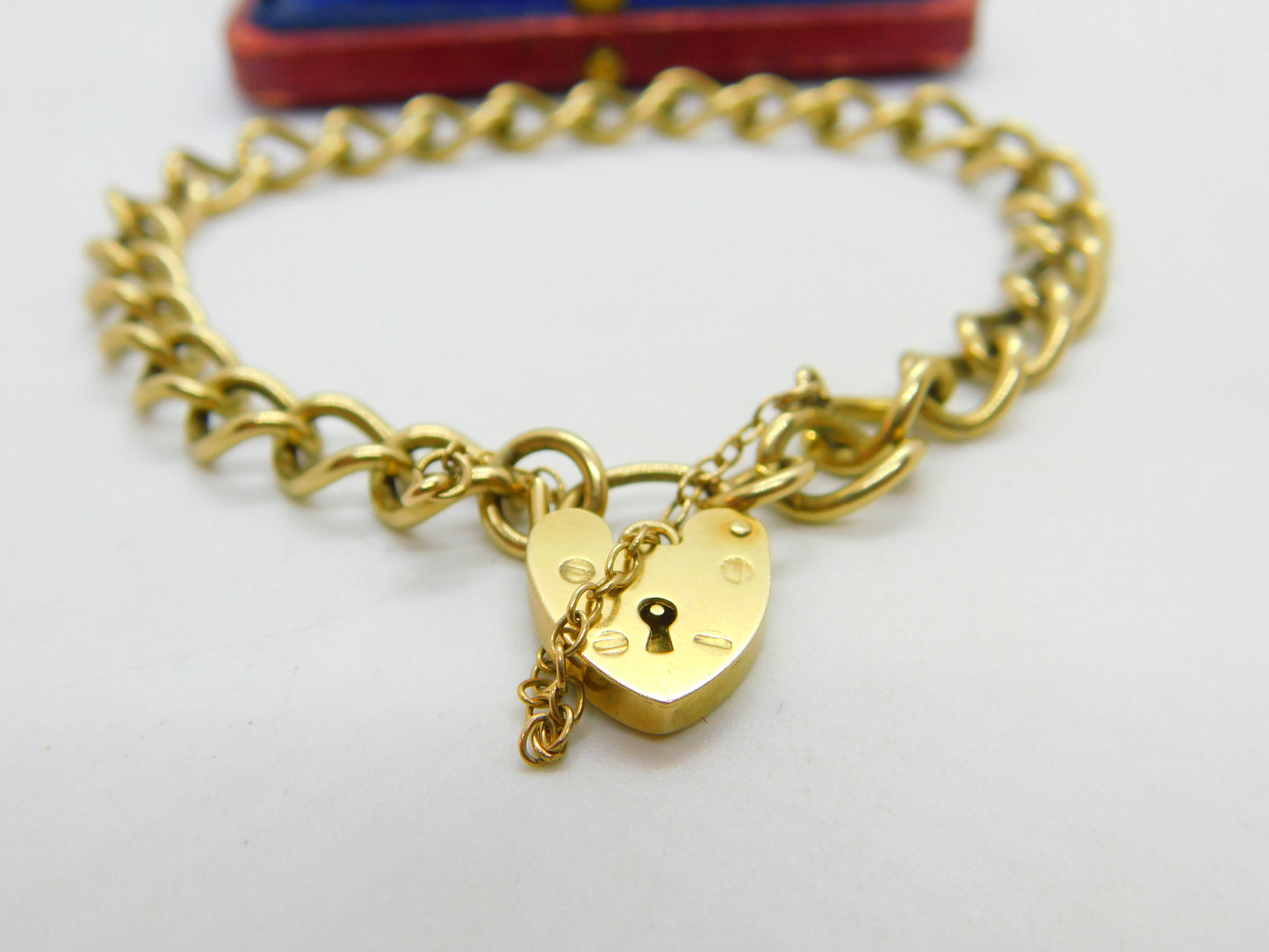 9ct Yellow Gold Curb Link Charm Bracelet Heart Lock Clasp 1977 Birmingham