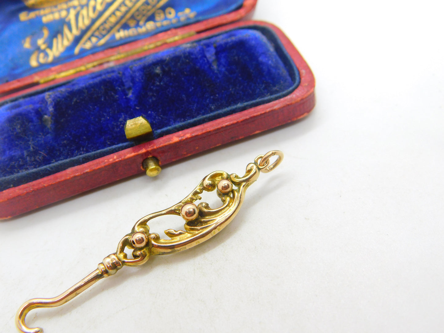 Edwardian 9ct Yellow Gold Button Hook Fob or Pendant Antique c1910