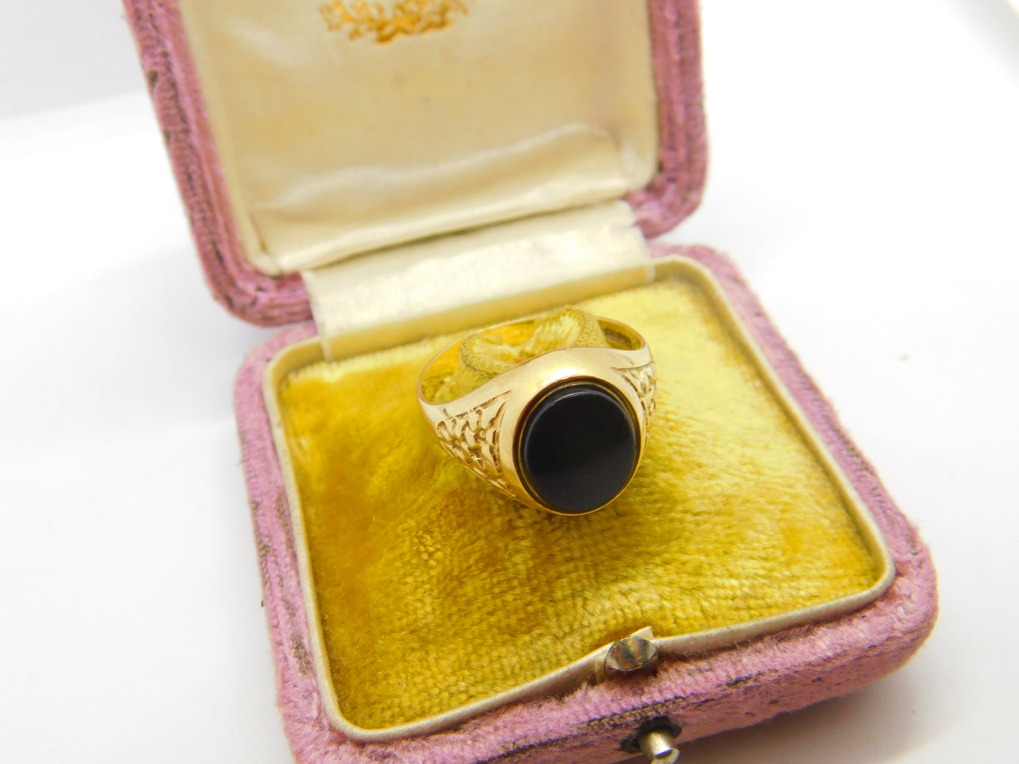 9ct Yellow Gold Onyx Set Signet Ring 1980 London Vintage Size X UK