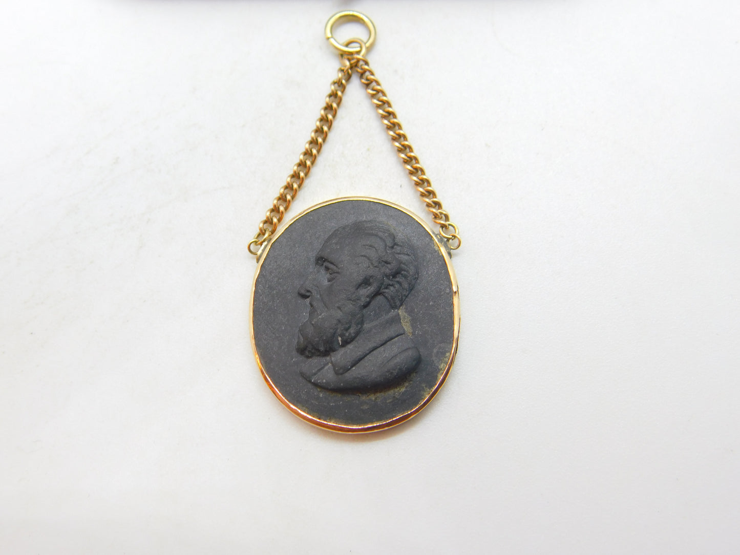 Georgian 9ct Rose Gold & Carved Basalt Philosopher Cameo Antique c1820