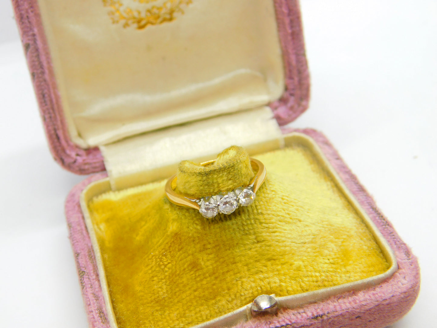 Victorian 18ct Yellow Gold & 0.25ct Set Diamond Ring Antique c1900