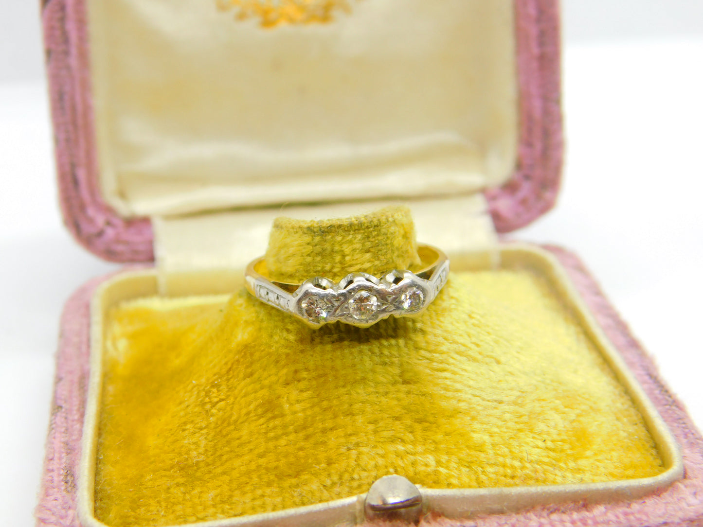 Victorian 18ct Yellow Gold & Three-Stone Diamond Ring Antique c1900