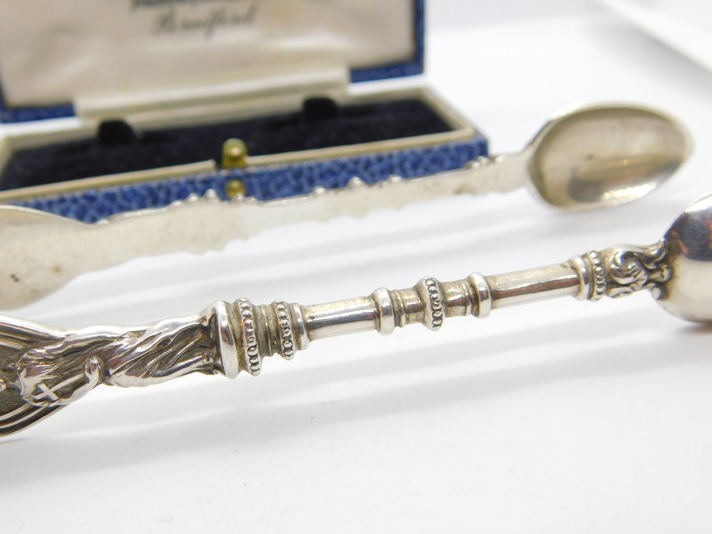 Elkington & Co. Victorian Sterling Silver Madonna Sugar Tongs Antique 1880 Birmingham